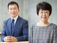講師は小学校英語のパイオニア 聖学院大学の小川先生(左)と東先生(右)